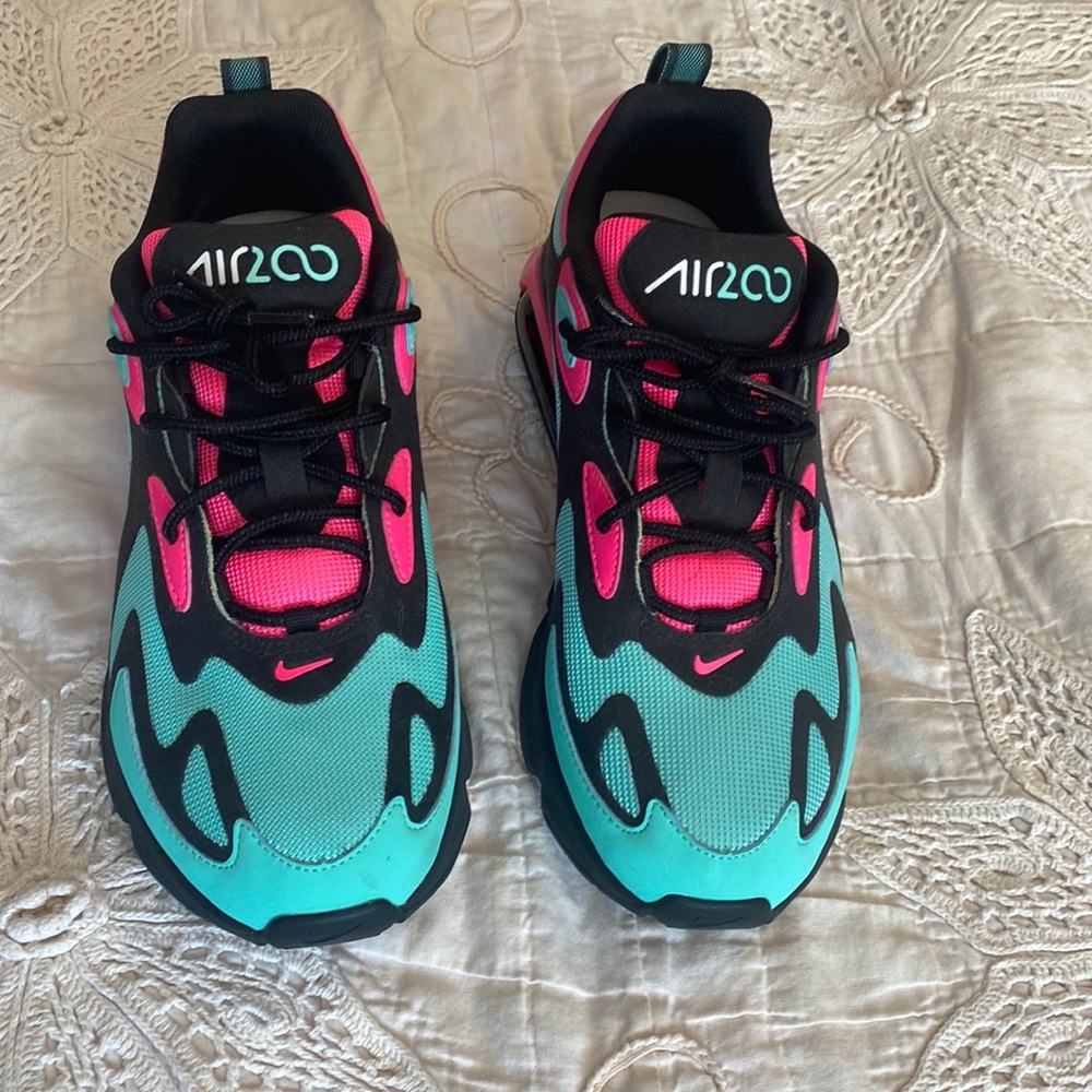 Nike Air Max. Size 8